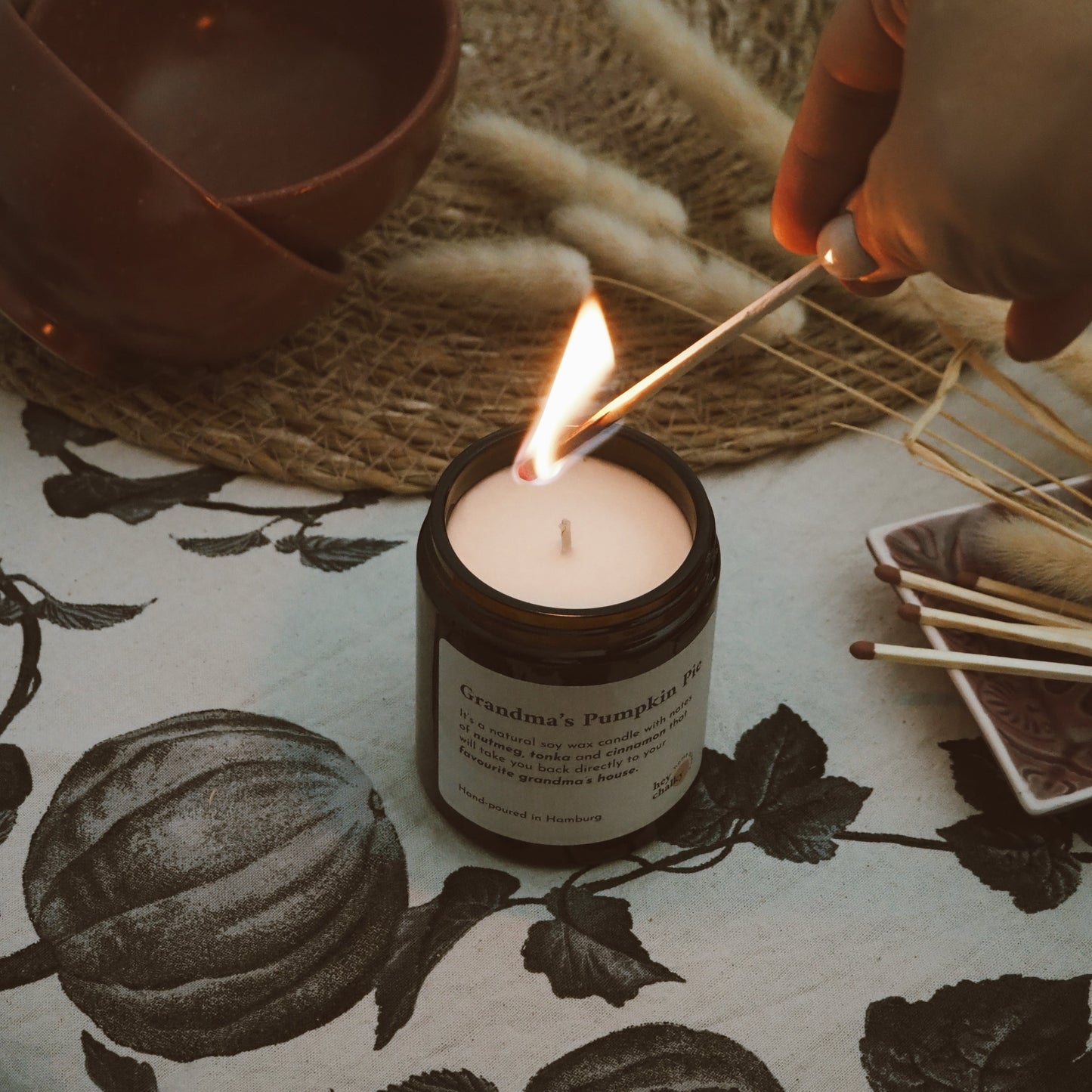 Premium Herbst-Duftkerze Kürbis & Gewürze – Grandma's Pumpkin Pie